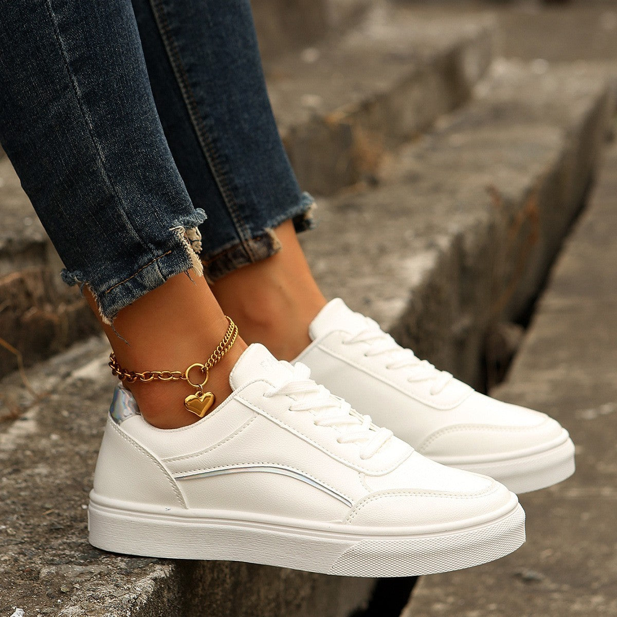 Lace-up White Flats Shoes